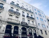 Sweet Hotel Continental