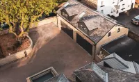 Chestnut Retreat a Stunning Annex Apartment Hotels in Dewsbury