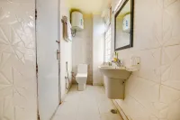 FabHotel Ishtara Auberge - Nr Yashobhoomi Convention Centre