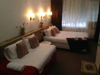 Burkes Hotel Motel