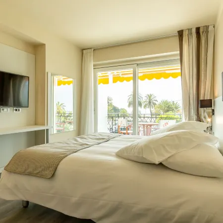 La Dolce Vita Hotel