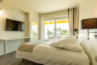 La Dolce Vita Hotel