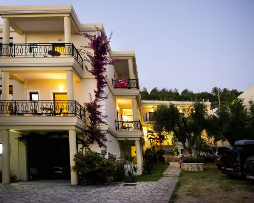 Hotel Loukas Vrachos Hotels in Zaloggo