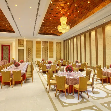 Seven Seas Hotel Отели рядом с достопримечательностью «Северный Дели»