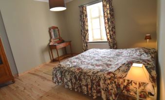 Peaceful Retreat in Roumont