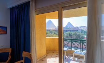 Regency Pyramids Hotel
