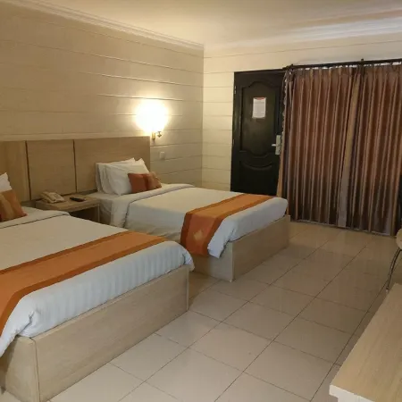 Hotel Mega Lestari Отели рядом с достопримечательностью «Парк Бекапай»