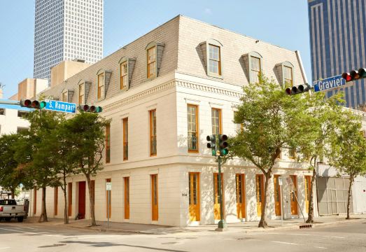 Sonder the Louie Apartments CBD Hotel Overview