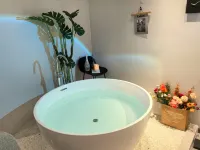 Wuhan Yunshanju Apartment (Qushuilou Subway Station)