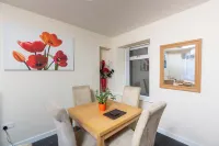 Sandfields House Hotels in Pontlliw