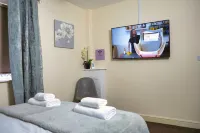 Baxter House Hotels in Boston