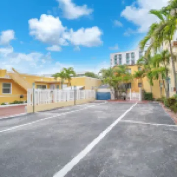 舒適的海灘角落公寓