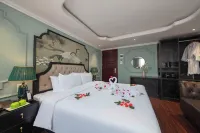 โรงแรมแมดเอลิส เซ็นทรัล และ ทราเวล โรงแรมในฮานอย