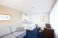 Ventura Inn & Suites Hamilton Hotels in Hamilton