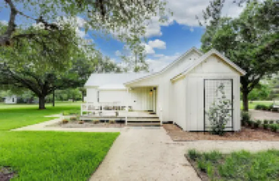 法姆斯泰迪橡樹圓頂酒店 費耶特縣酒店