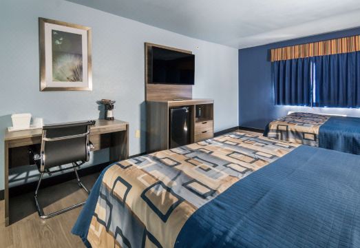 로드웨이 인 캐럴턴 I-35E