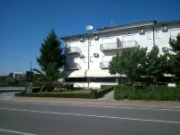 A Muralha Hotels in Almeida