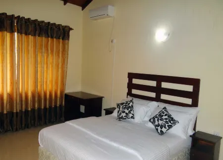 Dilray Villa Отели в г. Нагуэла