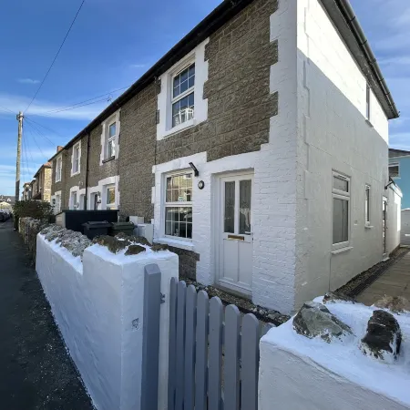 Pebble Cottage