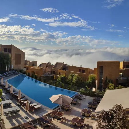 Oakridge Hotel & Spa