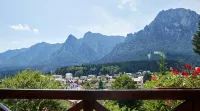 Kayus Hotels in Буштень