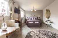 Charmehotel Klokkenhof Hotel di Brasschaat