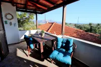 Megris Country Houses Hotel di Elafonisos