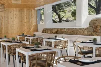 Penelope Village by Mr and MRS White - sarapan