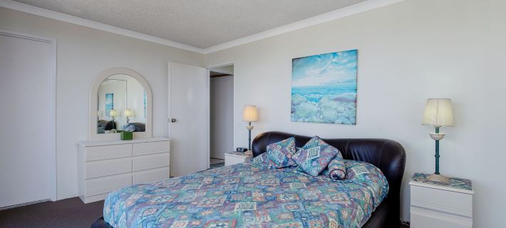 Carool Holiday Apartments Hotels in Coolangatta