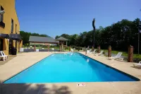 Columbus Inn and Suites Hotels in Tryon