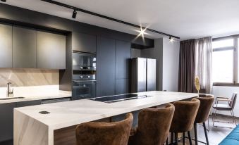 Poem Suites, Las Canteras