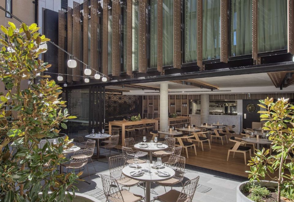 3. 바이브 호텔 애..