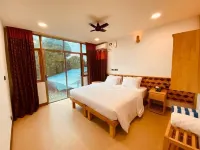 Rindali Maldives Maaenboodhoo Hotels in 