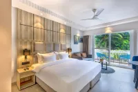 Ramada by Wyndham Goa Arpora Hotels in Parra