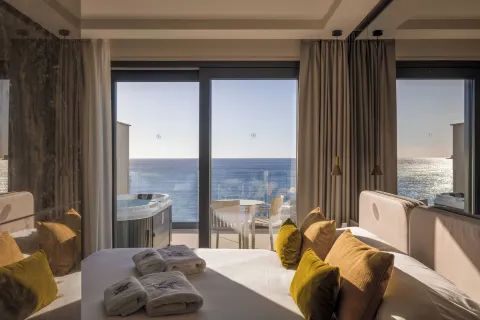Deep Blu Boutique Hotel