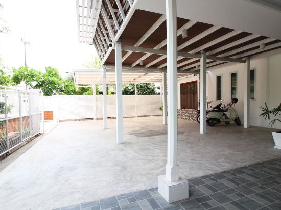Room-Baan Khunphiphit Homestay No3373