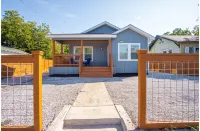 Spectacular Brand New 4Br2.5BA Near DT Riverwalk - Bungalows