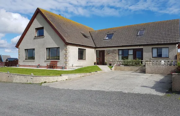 林迪斯法恩家庭旅館