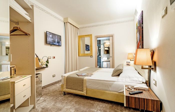 Hotel Corona