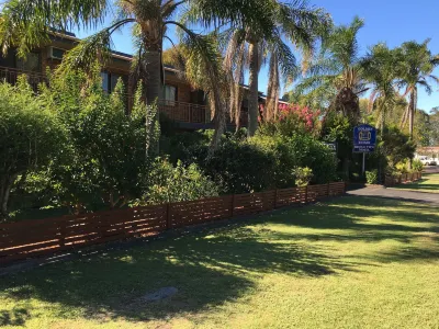 Bridge View Motel Hotels near Trinity Point Marina
