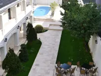 Grant Boutique Hotel - Pools