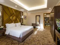 Boudl Quraish Hotels near Soccer Scene