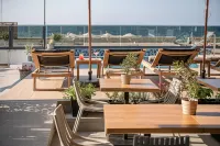 Calla Luxury Seafront Suites