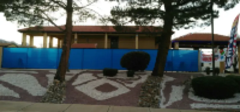 ロードウェイ イン ニア フォート フワチューカ のホテル