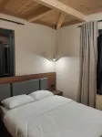 Innwoods Hotel - Homestays