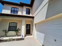 Spacious 5-Bdrm, 4-Bth Home w/Private Pool & Game Room Minutes from Theme Parks