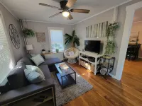 Dog Friendly Home in Rockport- Less Than 1/2 Mile Walk to Beaches & Shops!