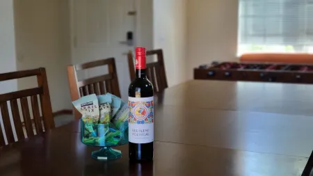 Spacious & Conveniently Located 4/2.5 House Отели рядом с достопримечательностью «Хокс Вью Уинери»