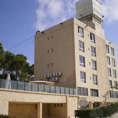 Marom Hotel