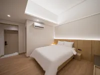 Daegu Bonli-dong Seowoo Hotel Hotels near Wolbae Station